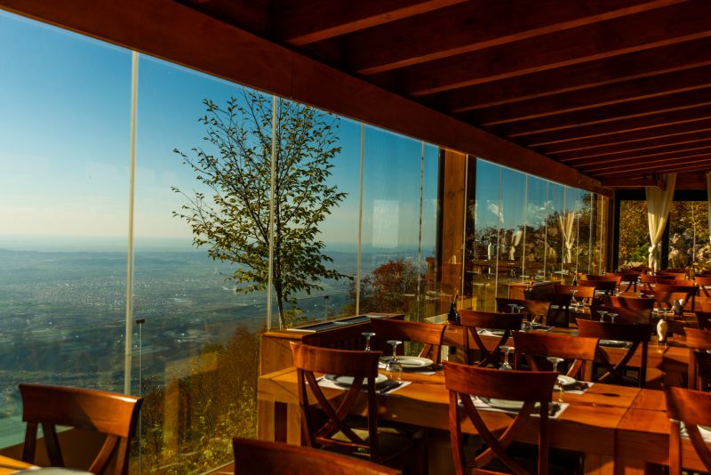 Benefits Of Commercial Deck And Porch Building For Business Properties