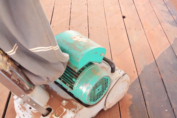 Cost of Cedar Deck Sanding in Broomfield